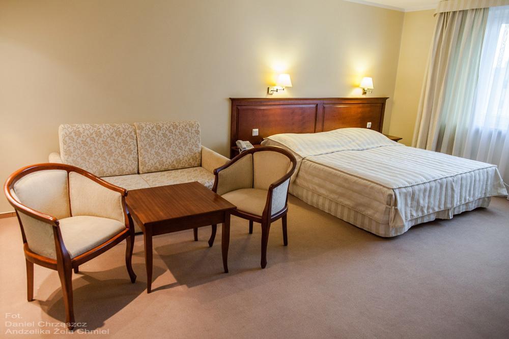 Hotel Prezydencki 3-Star Rzeszow Room photo